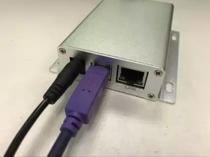 Mit dem Netzwerk verbundene Anwendungen